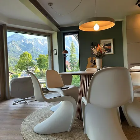 Loisachlodge - Zwischen Loisach Und Zugspitze